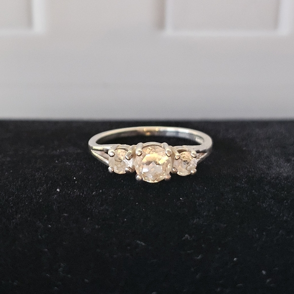 Sterling Silver Past Present Future 3 Clear Stone Engagement Ring sz 9 - Picture 1 of 9